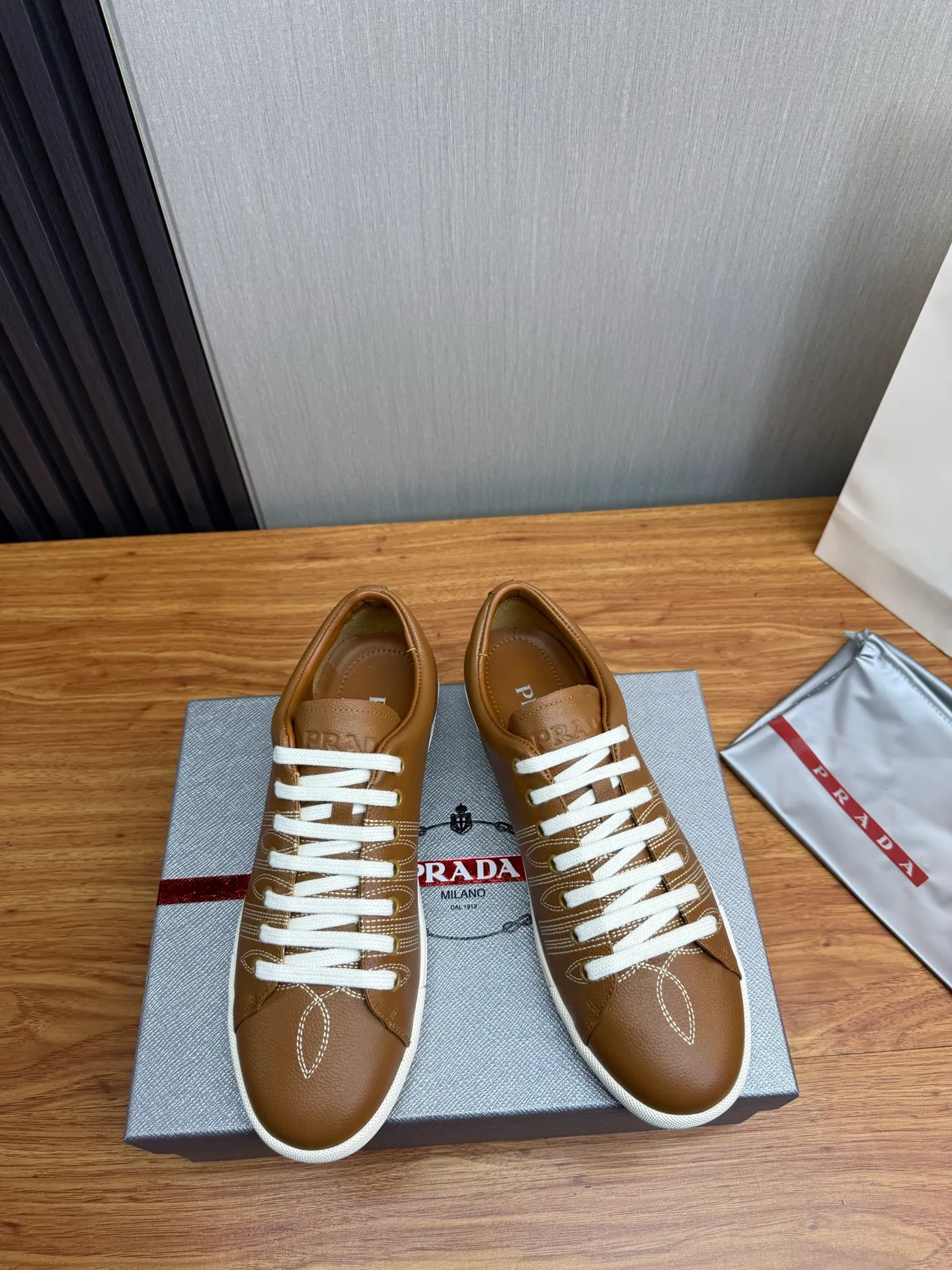 Men's shoes 560💰 [PRADA] Popular items in men's shoe counters, synchronized with the official website, 1 high-quality shipment ✔️Original cowhide + cowhide lining, 1🆚1 replica, original sole, 38-45 (45 customized, non-refundable)